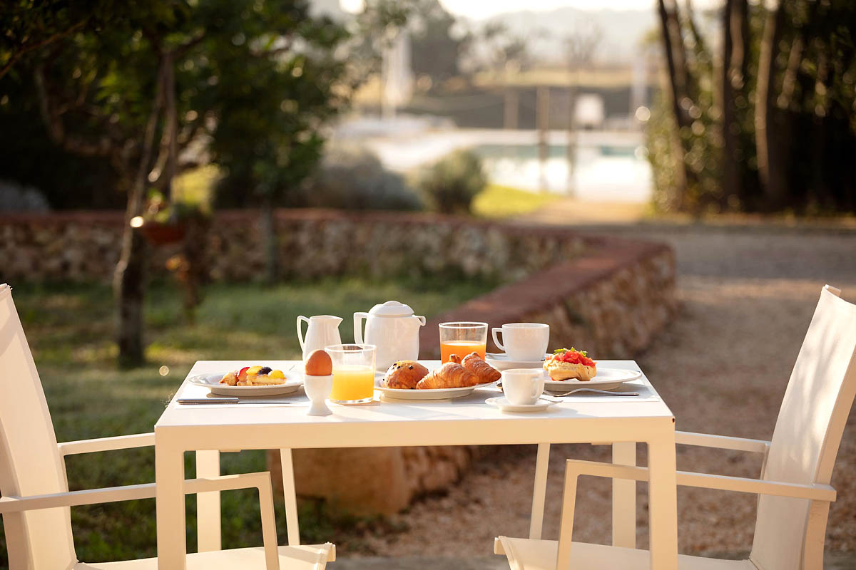Petit-déjeuner en plain air