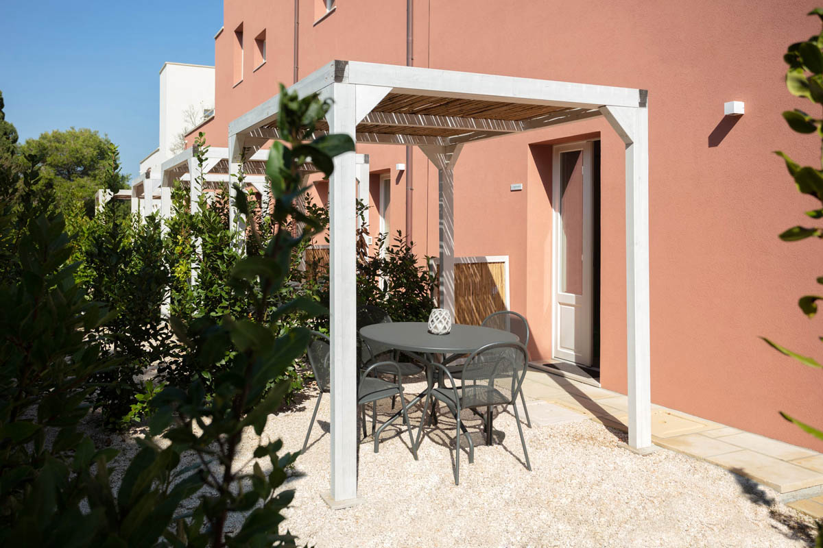 Pergola à l’entrée de la suite