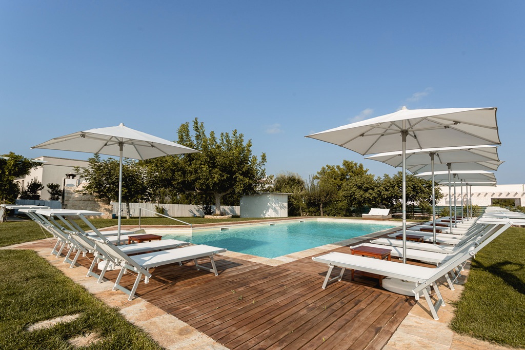 itria107NP24-trulli-piscine-3
